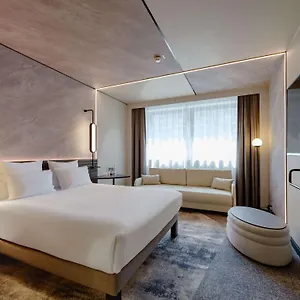 מלון Novotel Muenchen Airport - Newly Renovated