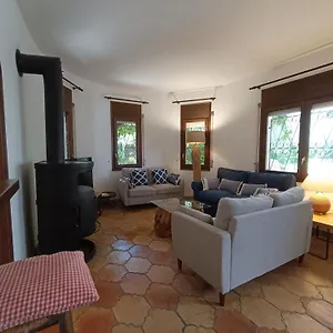 Сasa de vacaciones Dos Calas - Bonita Casa De Estilo Rustico Y Piscina De Agua Salada España