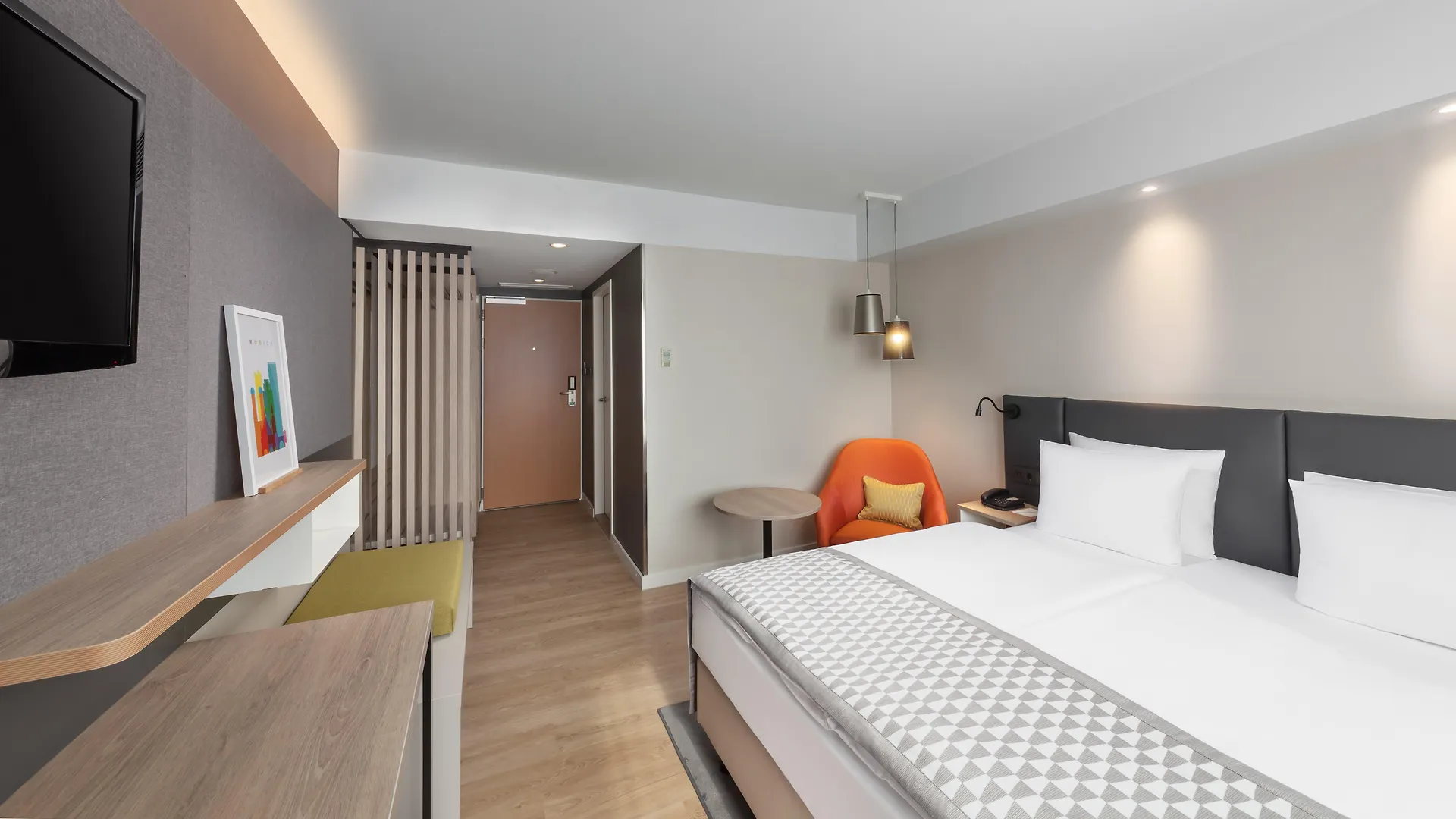 Holiday Inn Munich City Centre By Ihg Hotel
